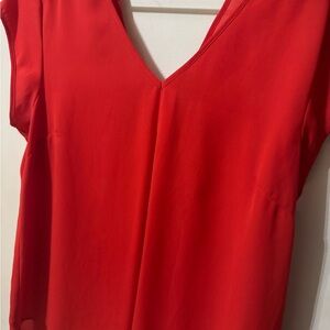 DR2 Elegant Red V-Neck Women's Top